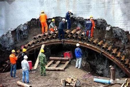潮州隧道钢花管支护案例